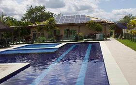 APT Completo - Ar-condicionado, Wi-FI, piscina, garagem, portaria - aconchegante